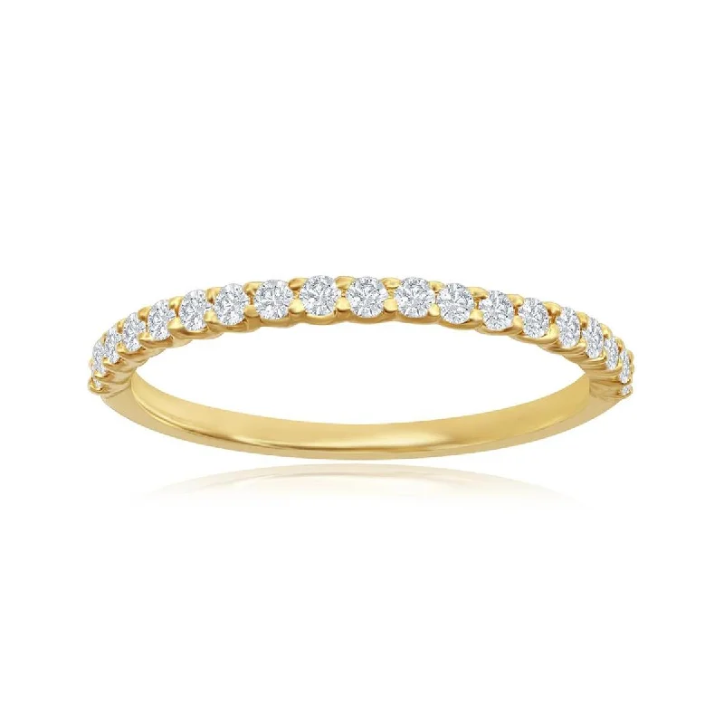 oval halo engagement rings for women-CLASSIC YELLOW GOLD WEDDING BAND WITH 19 DIAMONDS, .25 CT TW