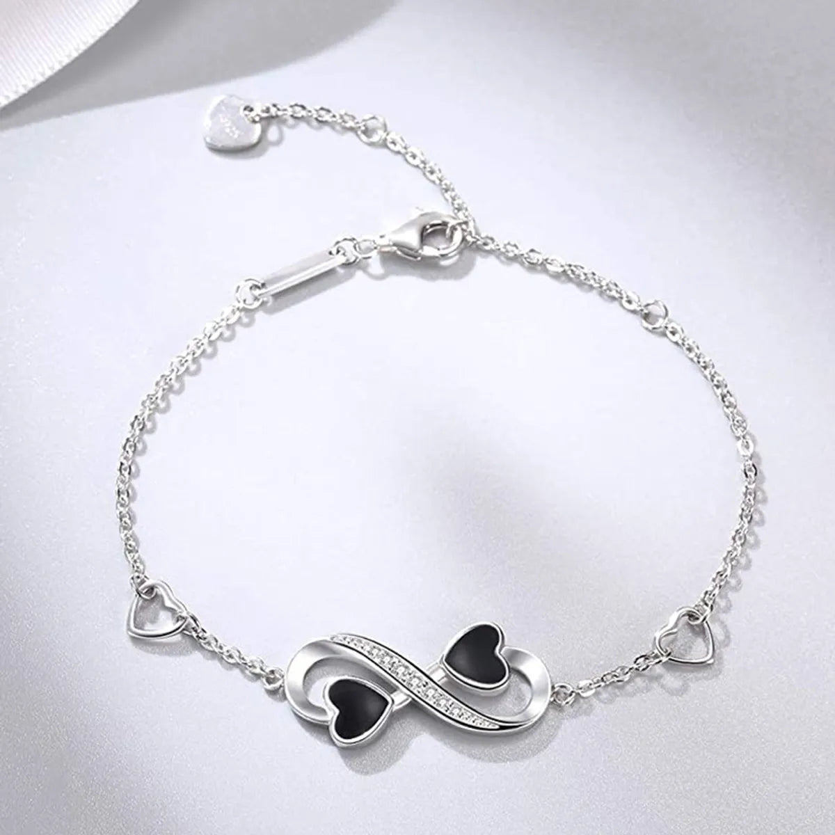 solid gold bracelets for women-Elegant Heart Shape Sterling Silver Plating Inlay Zircon Silver Plated Bracelets