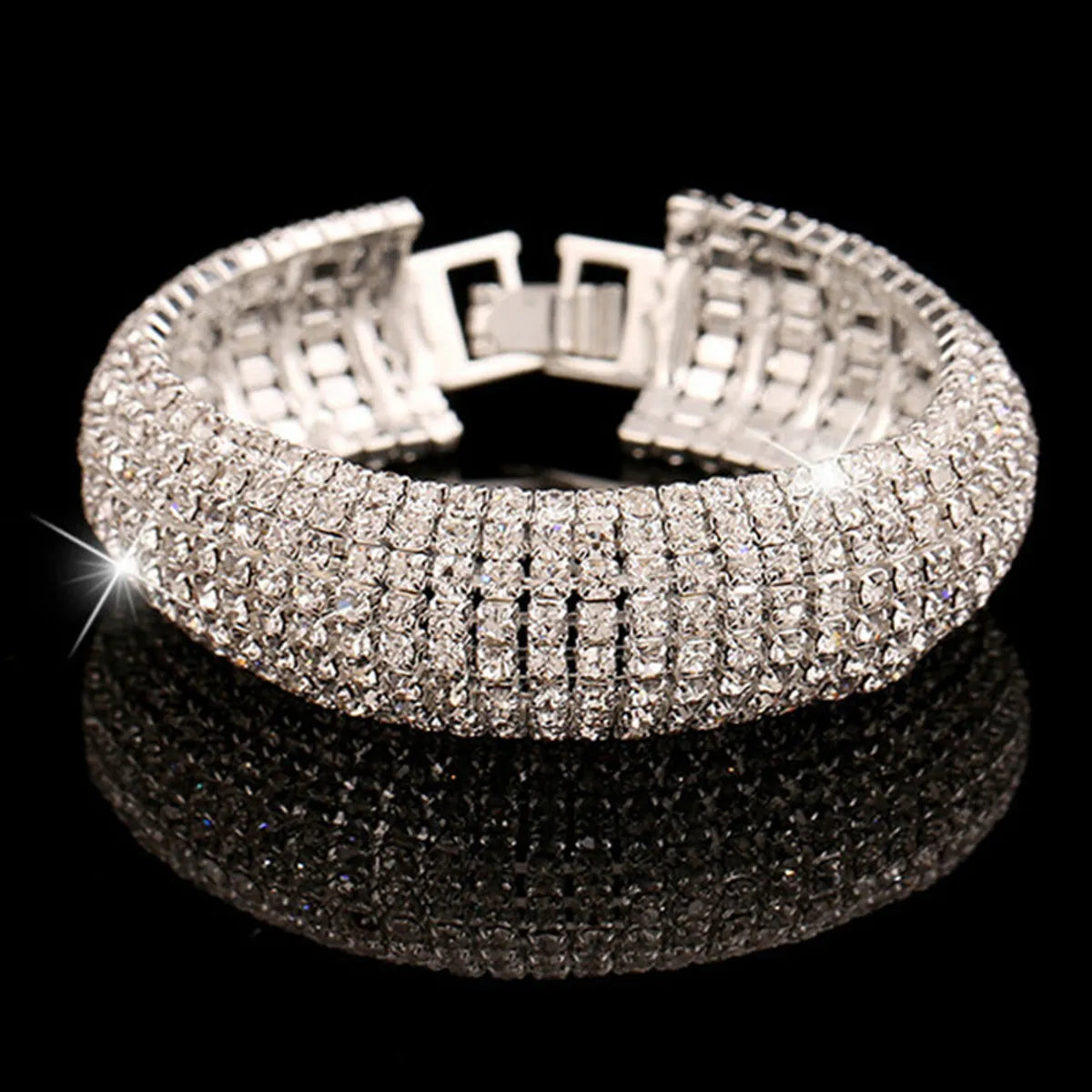 trendy bracelets for women-Wholesale Jewelry Fashion Round Rhinestone Zinc Artificial Rhinestones Diamond Bangle