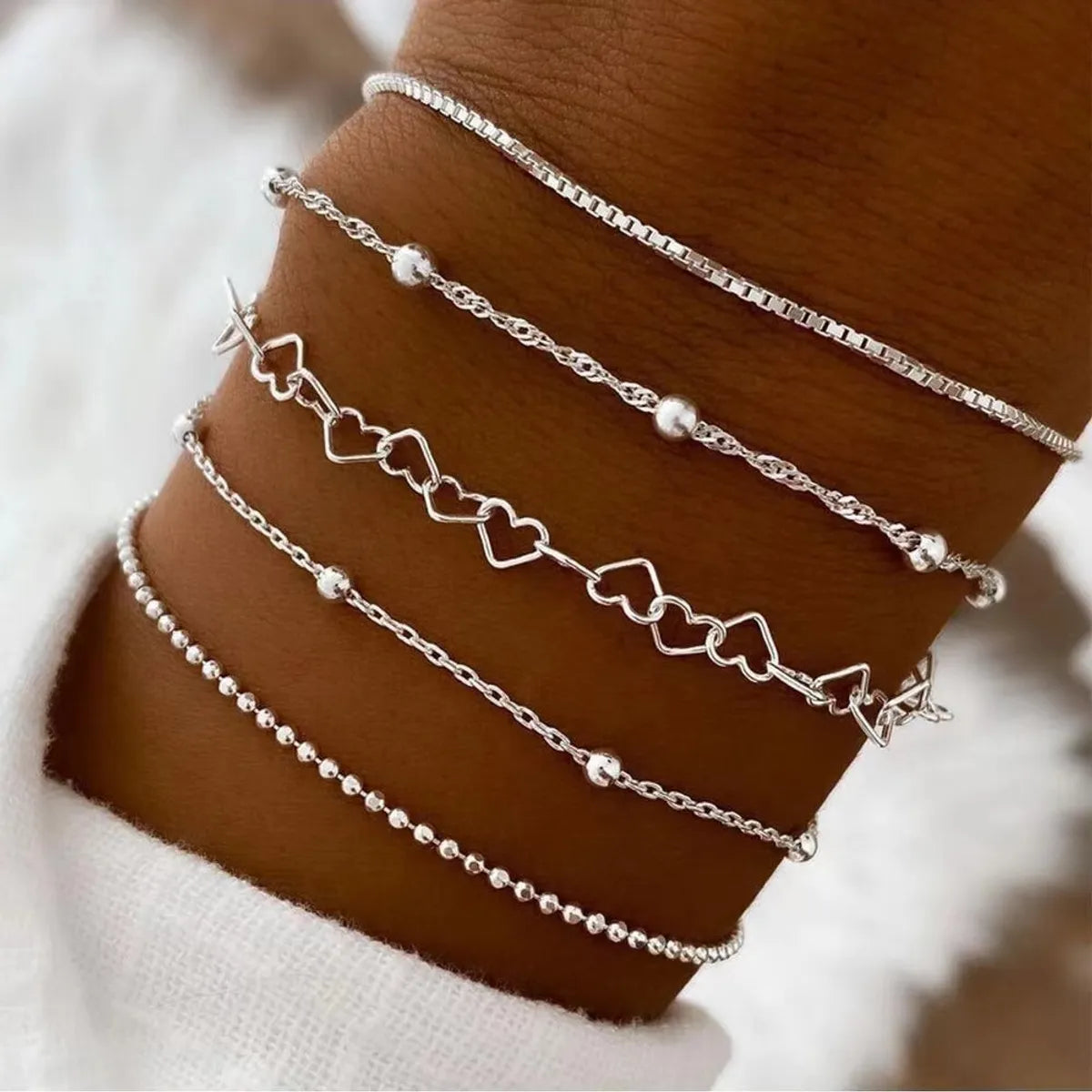 luxury bangles for women-Elegant Simple Style Geometric Iron Women's Bracelets