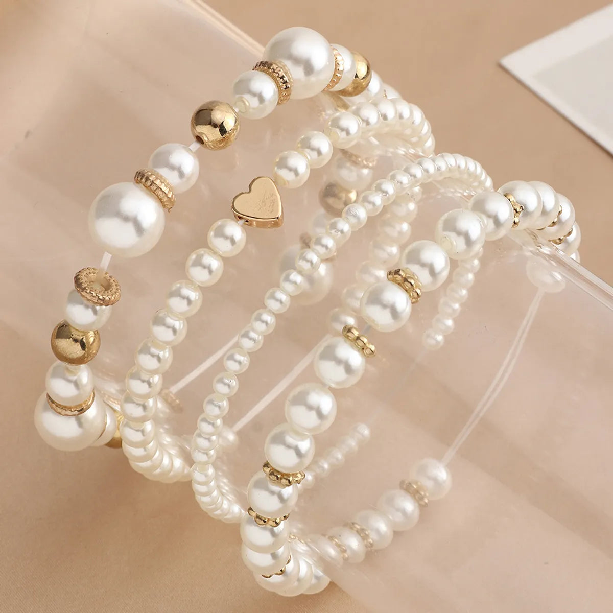 custom bracelets for women-Retro Heart Shape Pearl Bracelet Wholesale