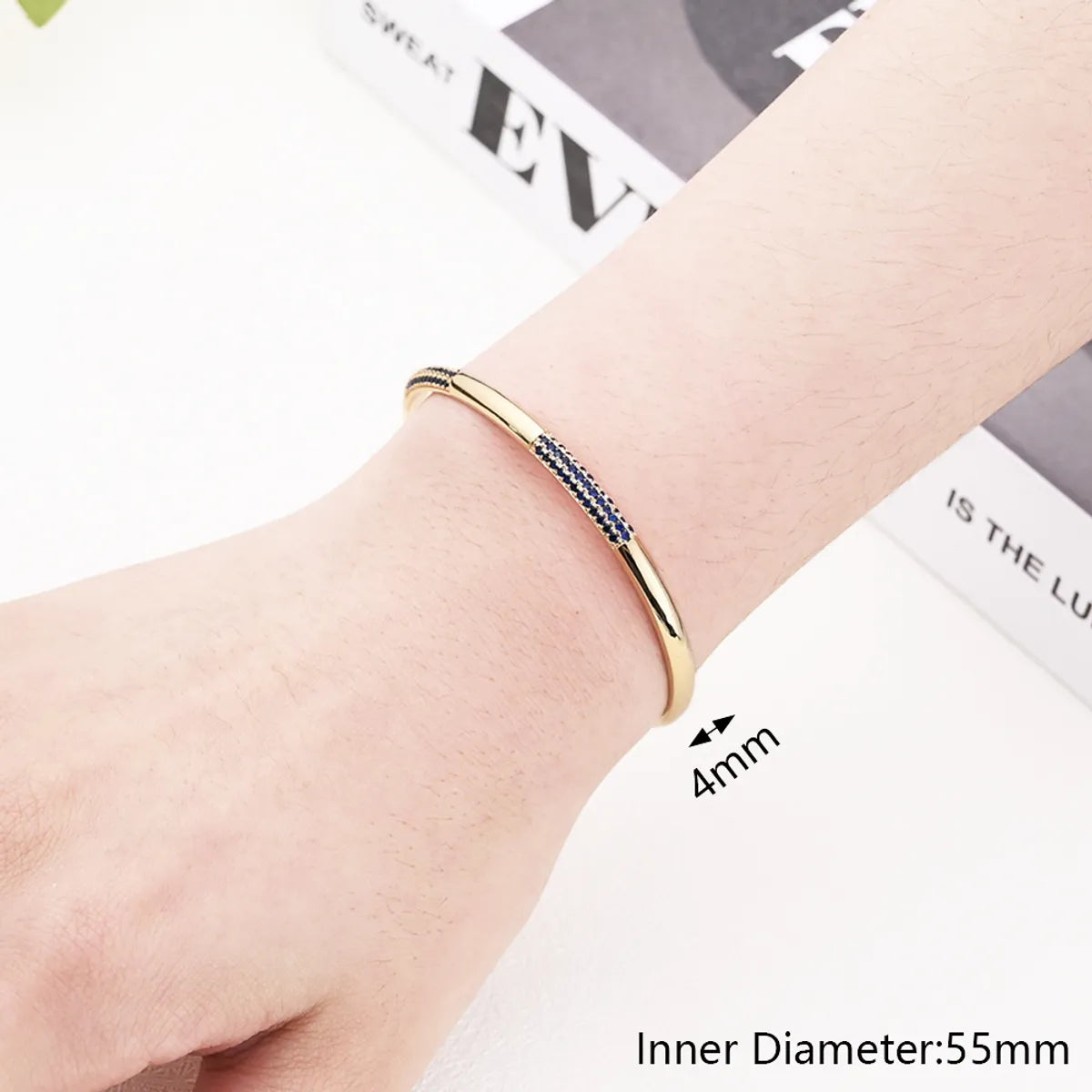 Micro-Inlaid Color Zirconium Pole Open-Ended Bracelet (Gold)