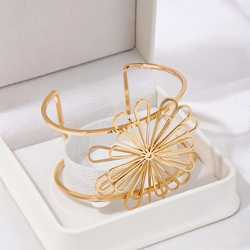 stretch bracelets for women-Elegant Exaggerated Flower Alloy Plating Women's Bangle