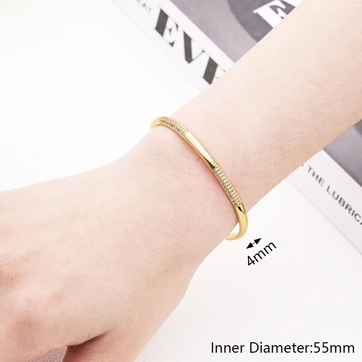 Micro-Inlaid White Zirconium Pole Open-Ended Bracelet (Gold)