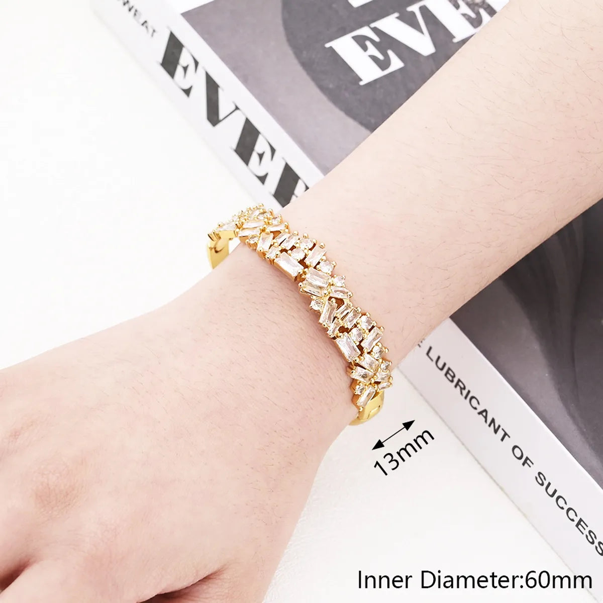 Micro Inlaid Zircon Irregular Bracelet (Gold)