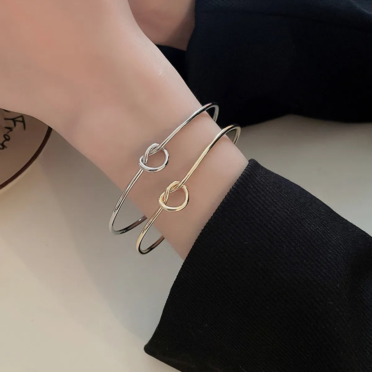 crystal bracelets for women-Casual Simple Style Knot Iron Wholesale Bangle