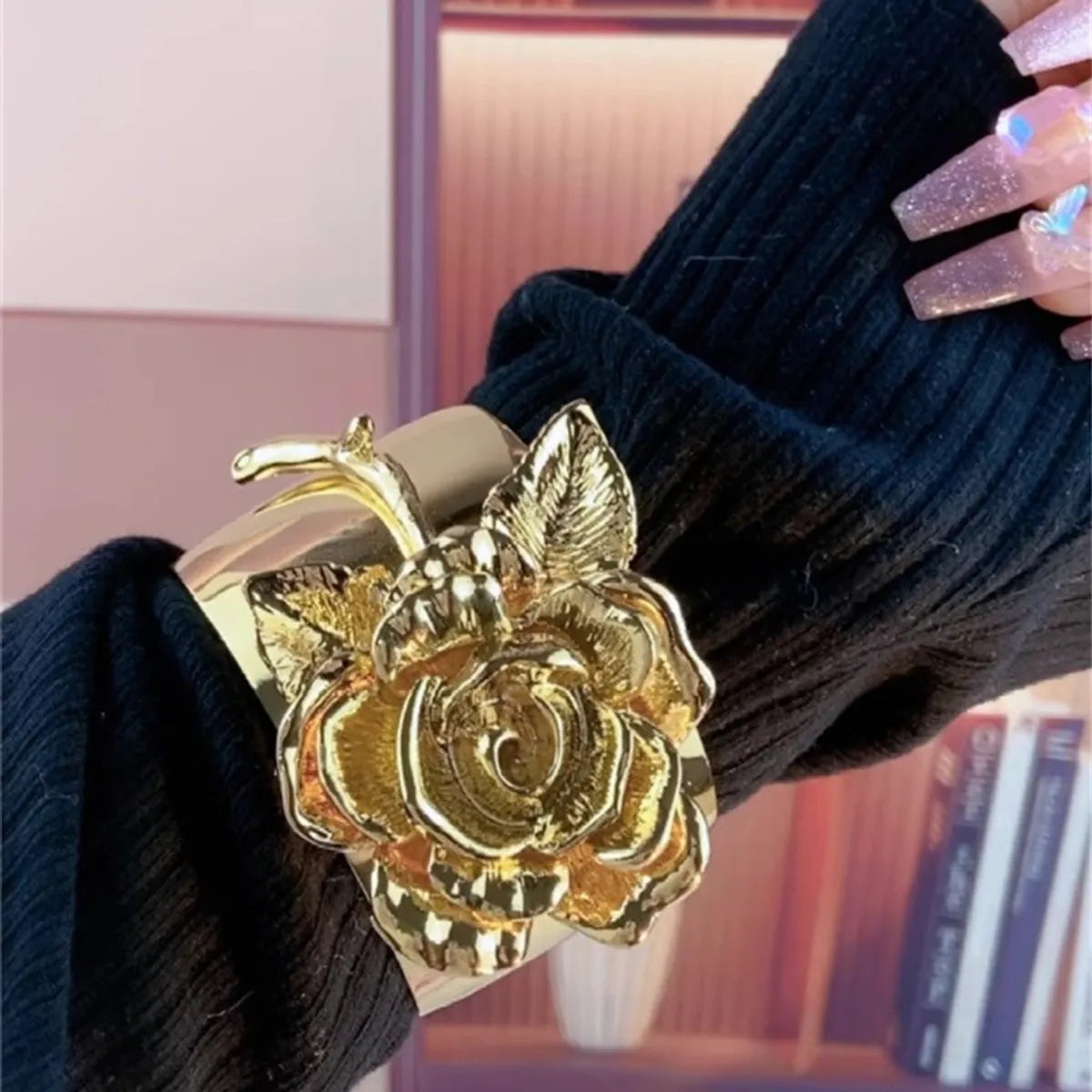 statement bracelets for women-Vintage Style Streetwear Flower Gold Plated Silver Plated Alloy Copper Wholesale Bangle